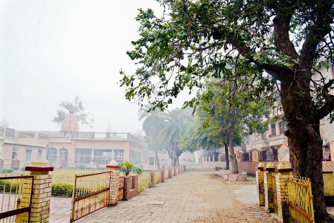 Shree Krishna Bhakti Ashram Hotel Vrindávan Kültér fotó
